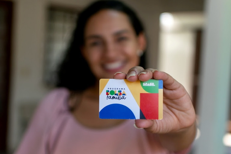 Bolsa Família chega a mais de 152,5 mil beneficiários do Distrito Federal a partir desta quarta (18)